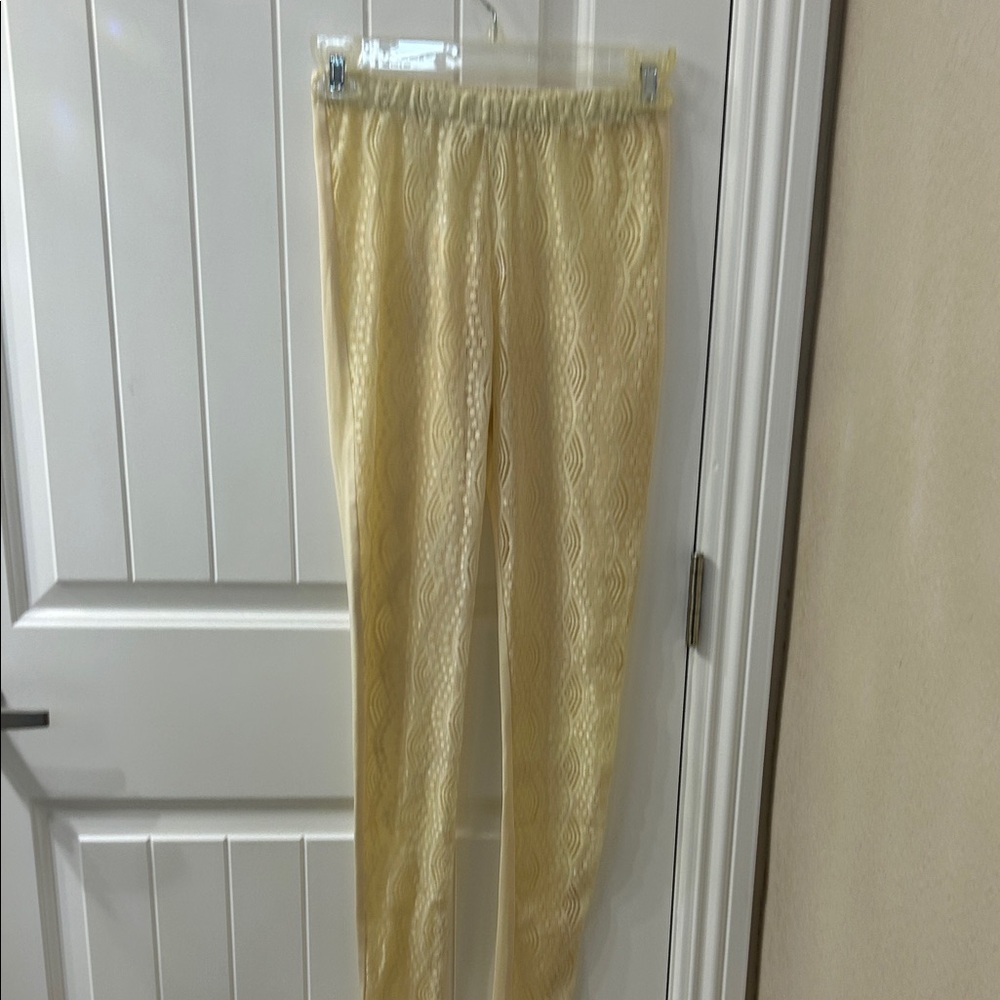 Chic Cream Lace Skinny Pants